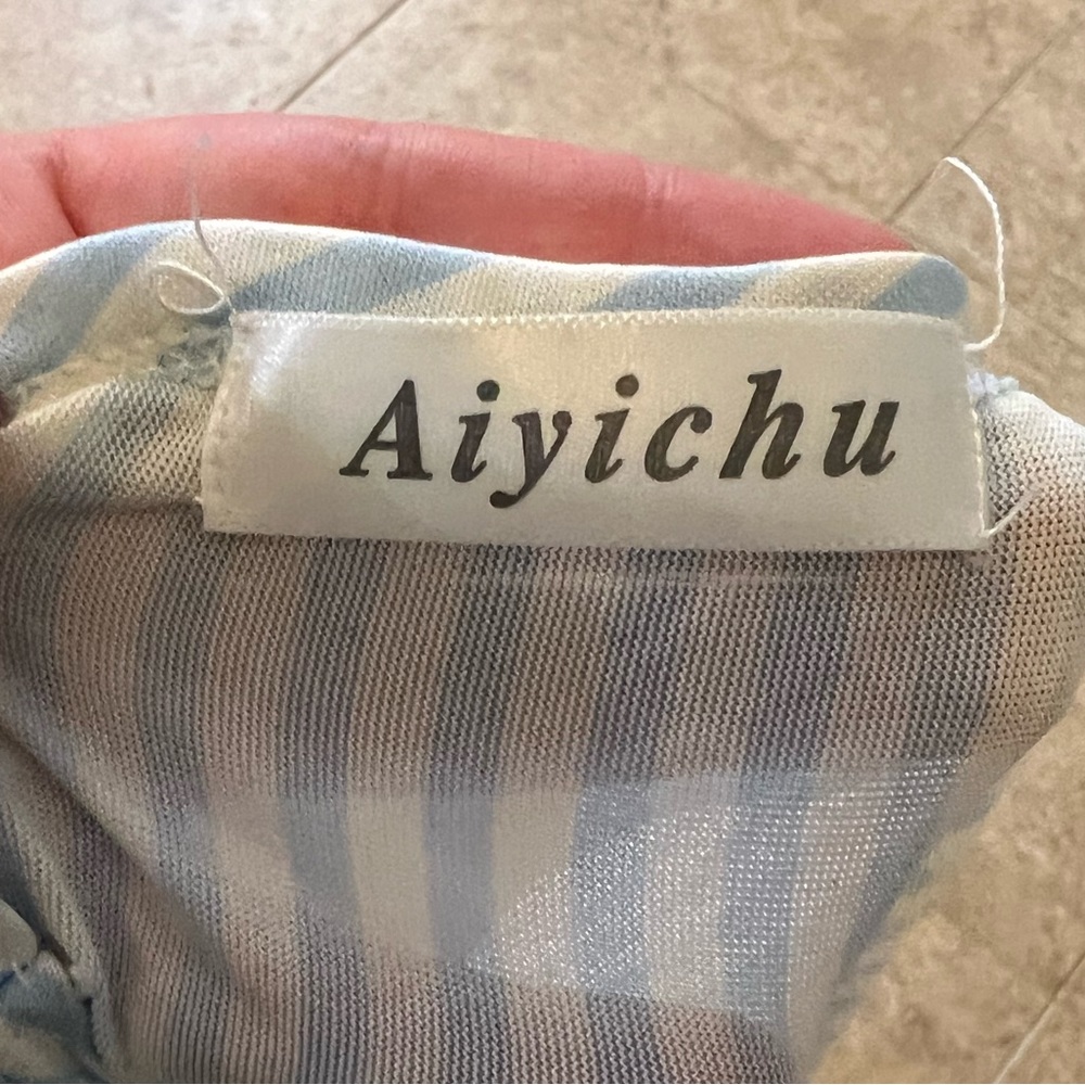 $1 DRESS SIZE MED. NEW WITHOUT TAGS. $1 WITH ANY ORDER OF $10 OR MORE - Picture 4 of 6